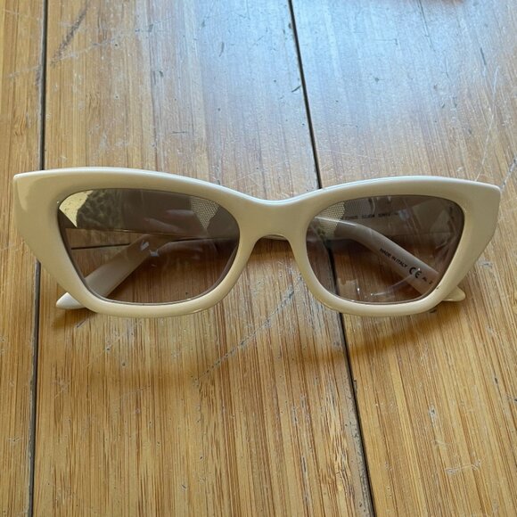 GIVENCHY White Cat Eye Sunglasses - Picture 2 of 9